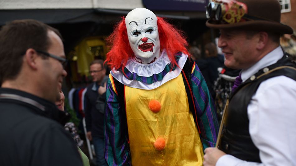 The horn honks for thee We turned the clowns creepy, Australia The Big Smoke